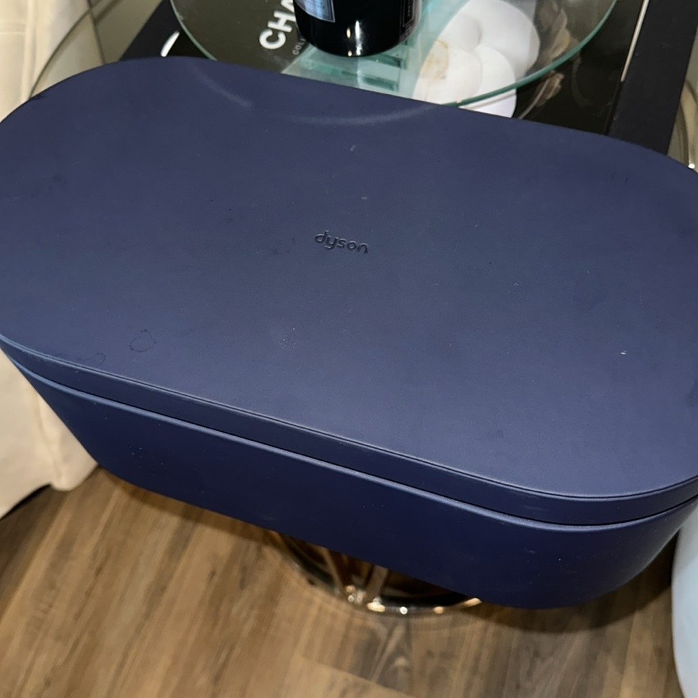 Dyson Airwrap Presentation Case - image 2